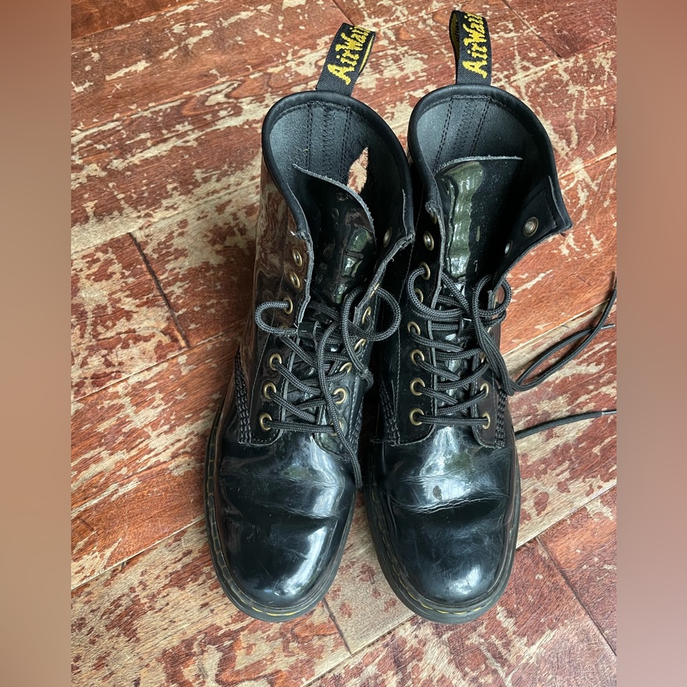 Dr. Martens Zavala patent leather womens size 8
